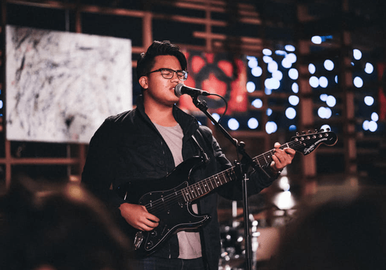 Online Class: Learn Bass & Electric Guitar with Jerome