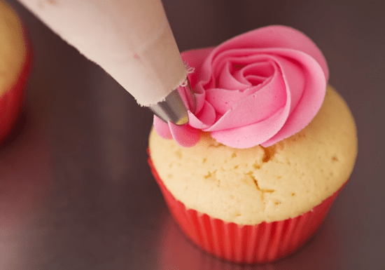 Basic Piping Techniques with Nathalia Gomez