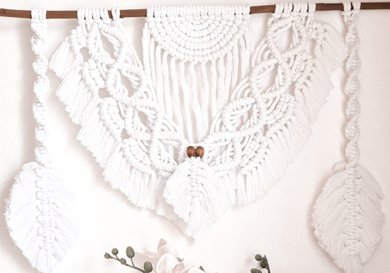 Online Class: Create A Macrame Wall Hanging Or A Feather & Leaf Wall Hanging