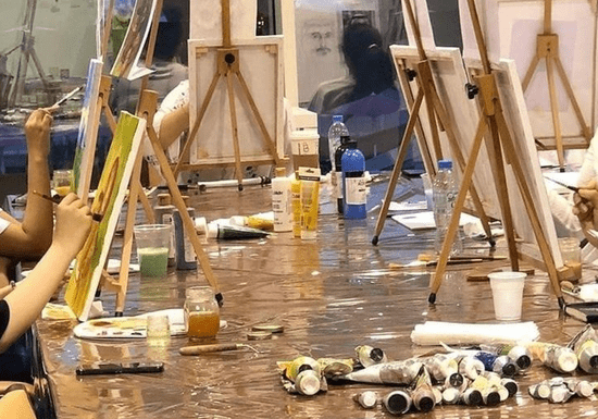 Fine Art Group Class with International Artist for Girls – Ages: 12-14