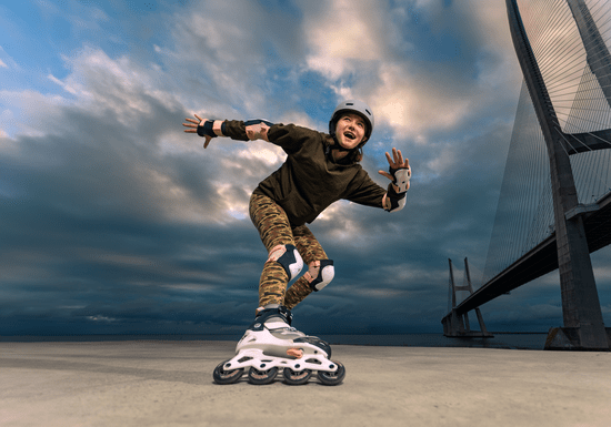 Group Roller Skating Lessons - Adults (Oud Metha)