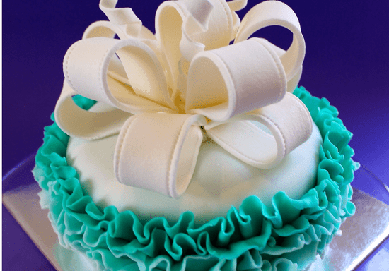 How to Make a Ruffled Cake