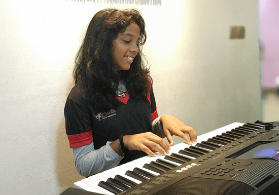 Learn to Play the Keyboard