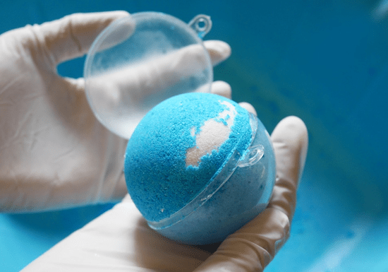 DIY Natural Bath Bombs