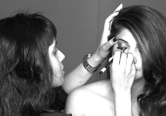 Personalized Self-Makeup Course for Beginners
