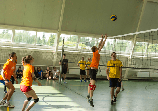 Volleyball Classes for Teens - Ages: 13-17 (Jumeirah)
