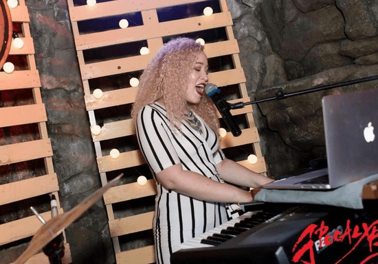 1-on-1 Vocal Lessons with Gretel