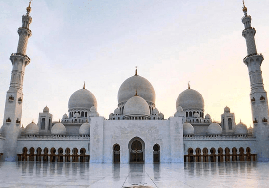 Sheikh Zayed Mosque Tour With Emirati Tour Guide